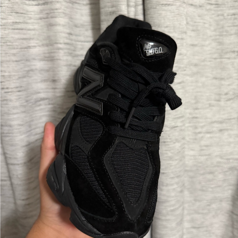 New Balance Men's Black Chunky Athletic Sneakers - Picture 8 of 13